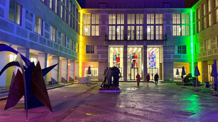 Courtyard of the Kunstmuseum Basel art museum at night